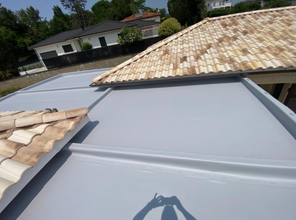Etanch&eacute;it&eacute; d'un toit plat sur une maison neuve